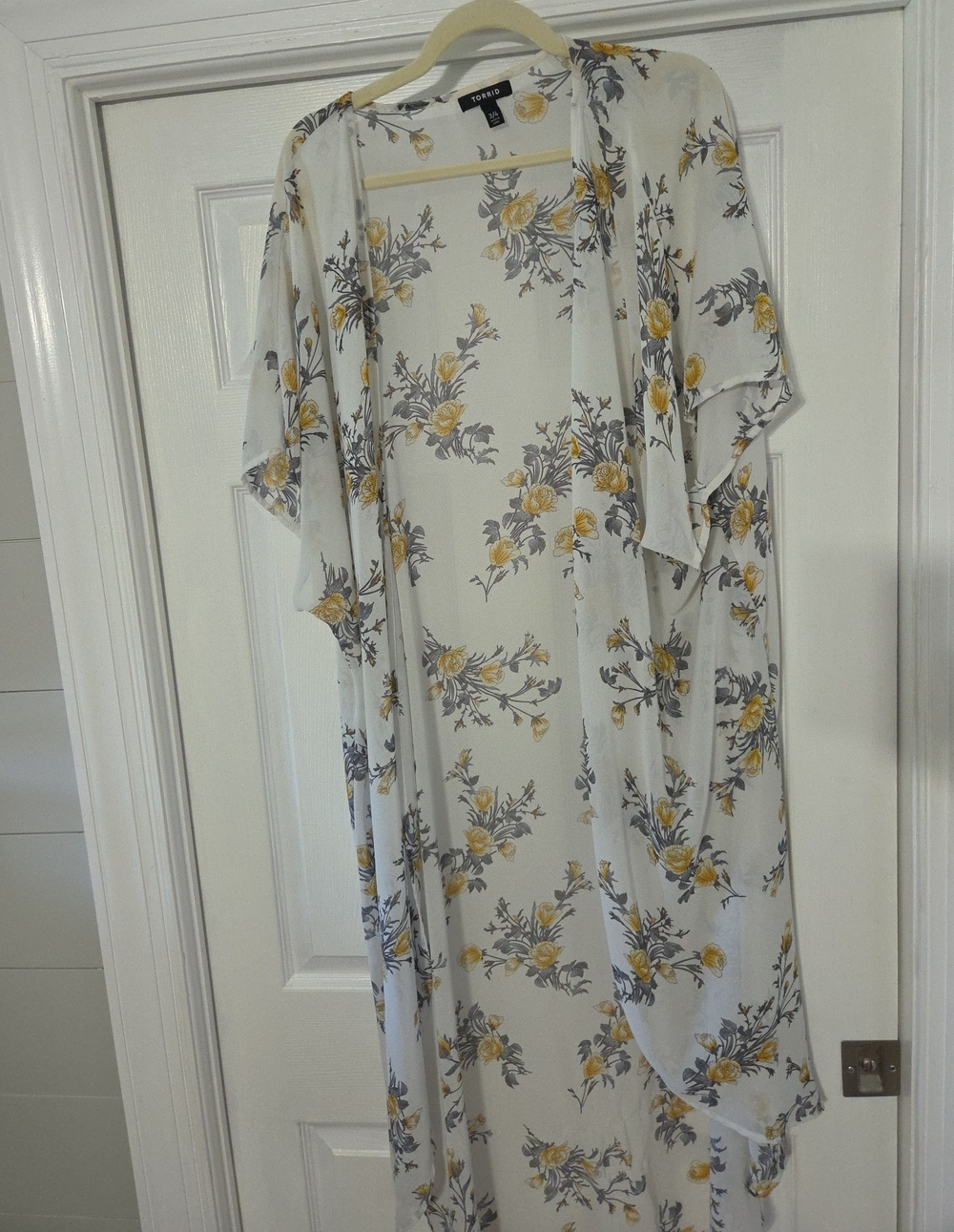 torrid White and Yellow Floral Kimono